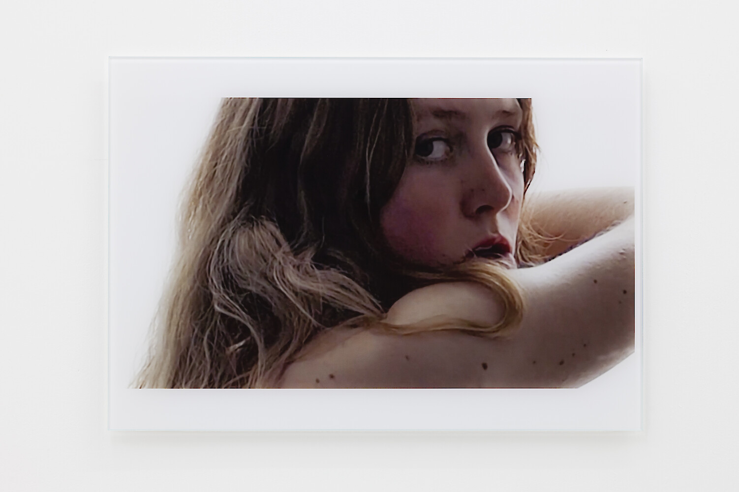 *Moira 03*, 2020, C-print mounted on glass, 42.5 x 60.5 cm